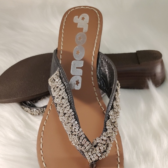 GROOVE PEWTER GRAY EMBELLISHED SANDALS SIZE 7 - Picture 6 of 7